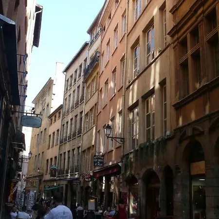 La Fenetre Saint Jean 아파트